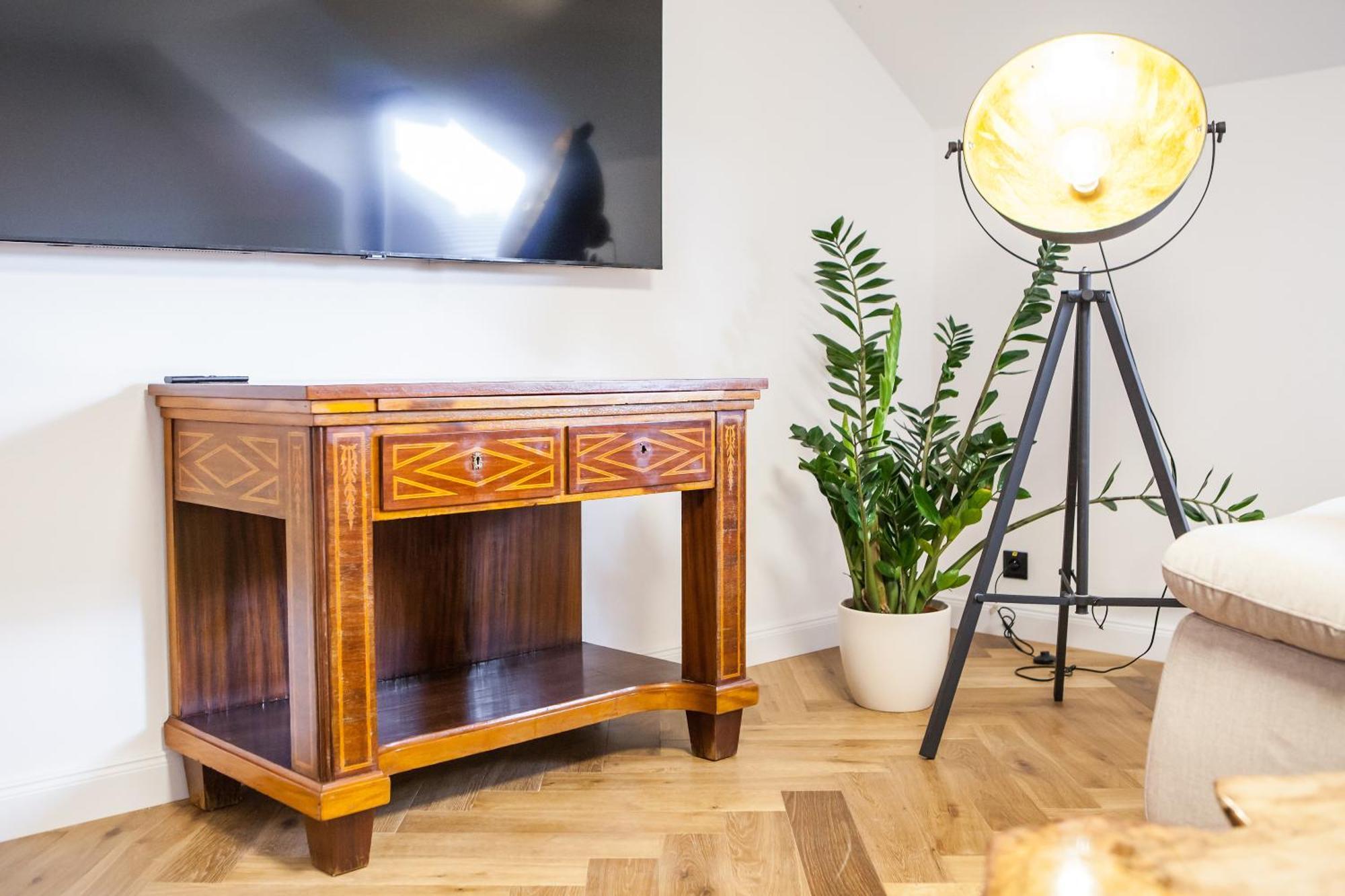 Brezno Central Apartments Bagian luar foto