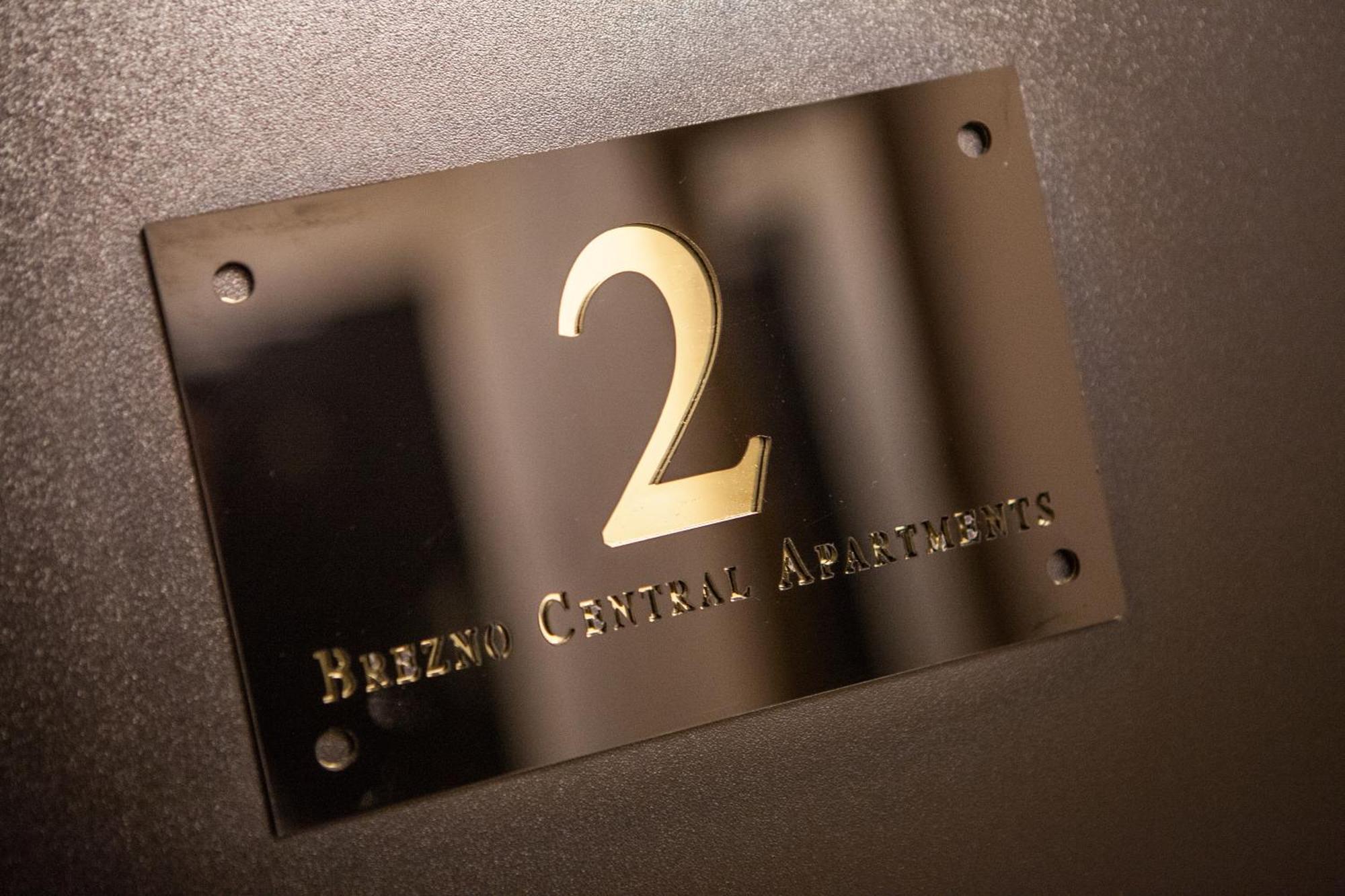 Brezno Central Apartments Bagian luar foto