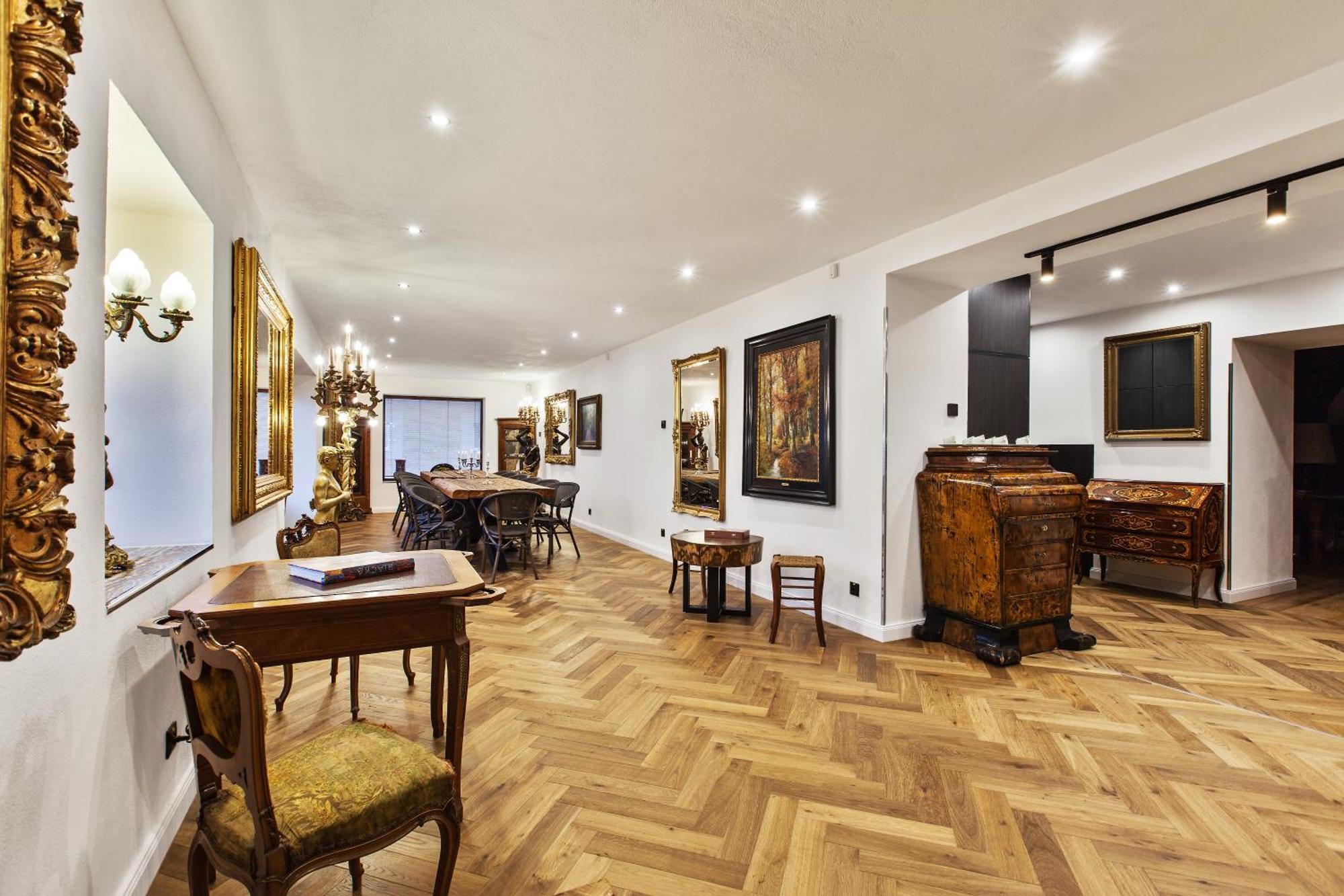 Brezno Central Apartments Bagian luar foto